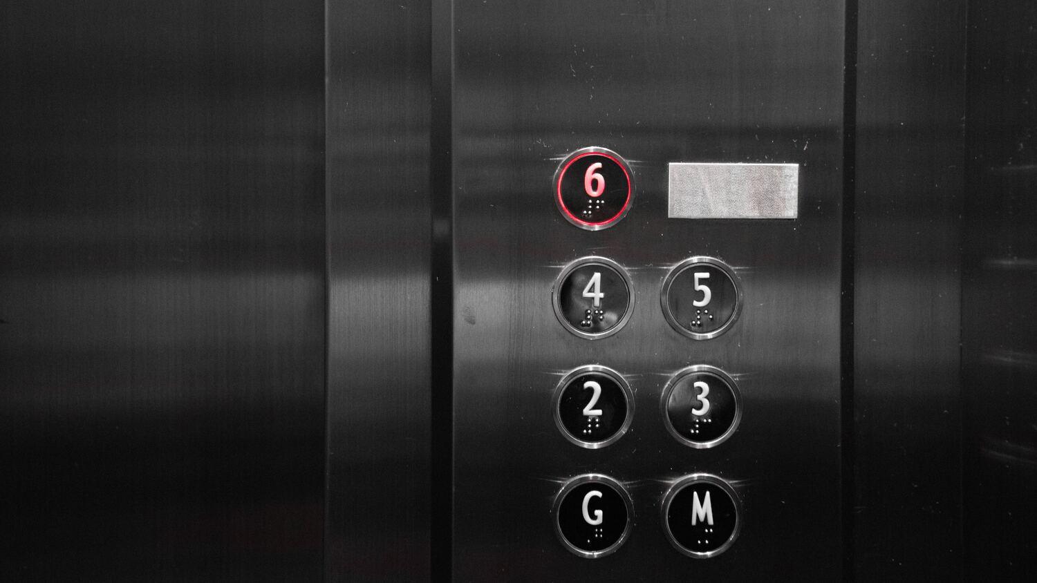 Why Modern Architects Incorporate Residential Elevators in Their Designs