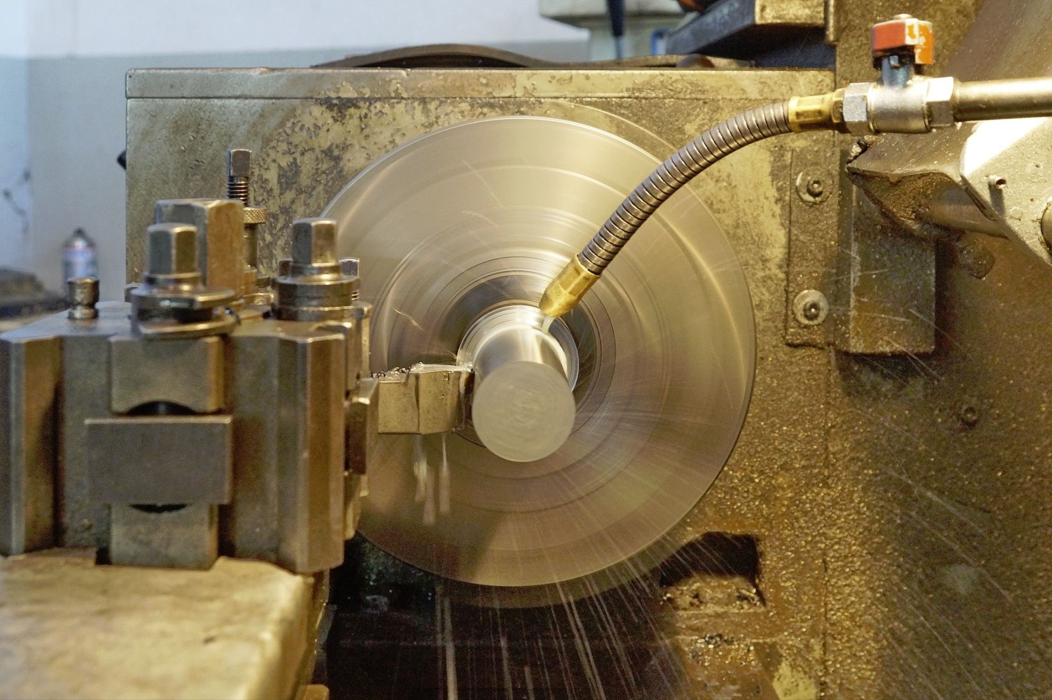 Exploring the Role of CNC Lathes in Sustainable Architecture