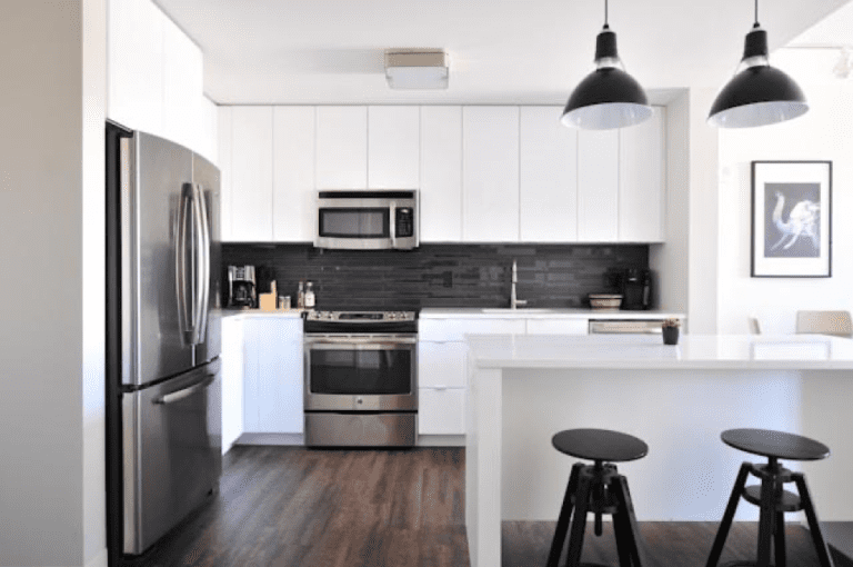 Designing Efficient Kitchen Spaces for Quick Meals | illustrarch