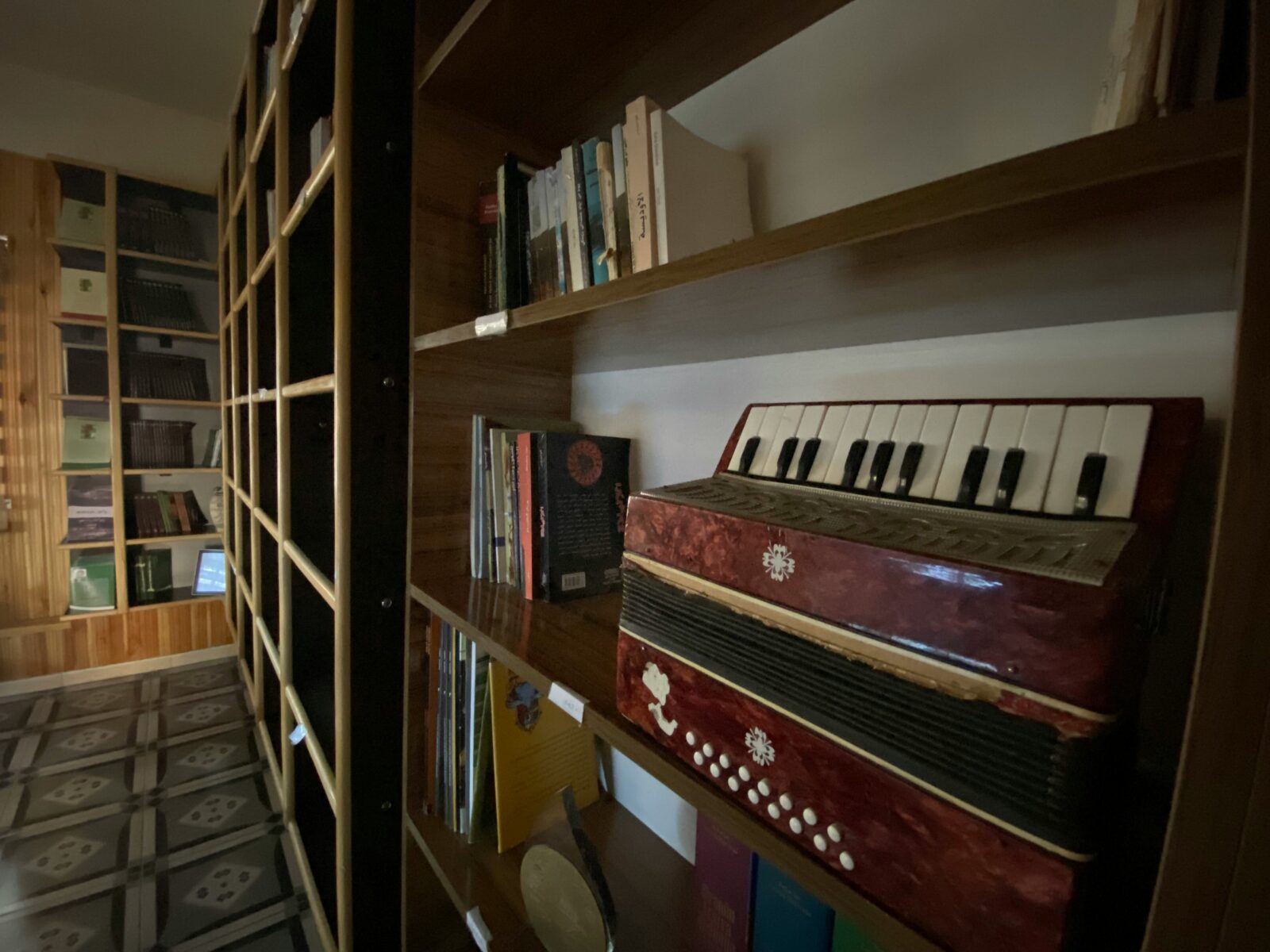 Eco-Friendly Minimalist Storage Ideas for Sustainable Living | illustrarch