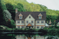 How to Avoid Common Delays When Selling Your House Quickly