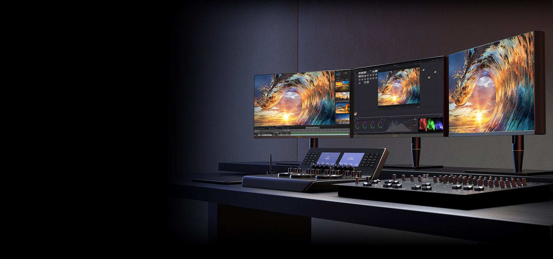 Multiple monitors arranged in a daisy chain, illustrating an extended digital workspace for enhanced productivity.