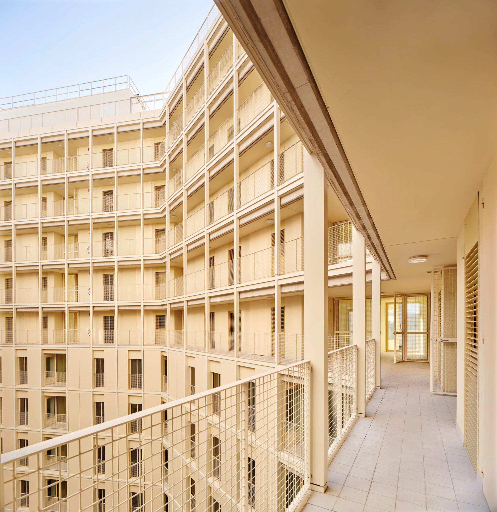 67 Social Housing Units by Vivas Arquitectos and Pau Vidal | illustrarch