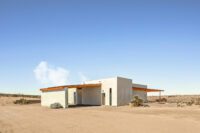 Casa Azzurra: A Bold Desert Retreat Rooted in Italian Spirit example