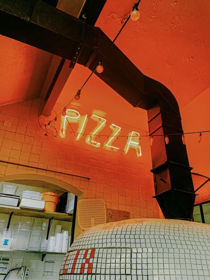 Exploring Pizza Restaurant Franchise Opportunities: A Slice Above Other Food Franchises