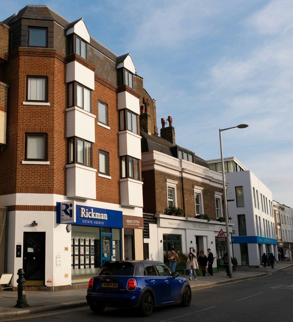 Documents You Should Present to Your Personal Injury Attorney After a Car Accident