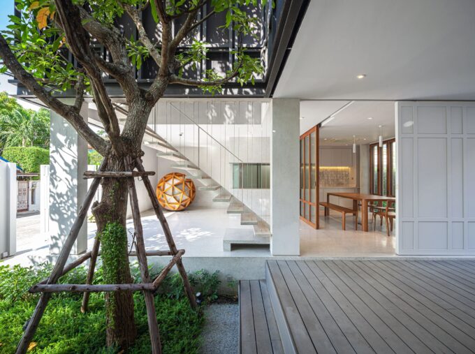 House #11 II: A Reconstructed Memory