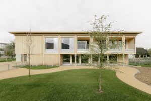 Kinderhaus Kreuzfeld by Innauer-Matt Architekten