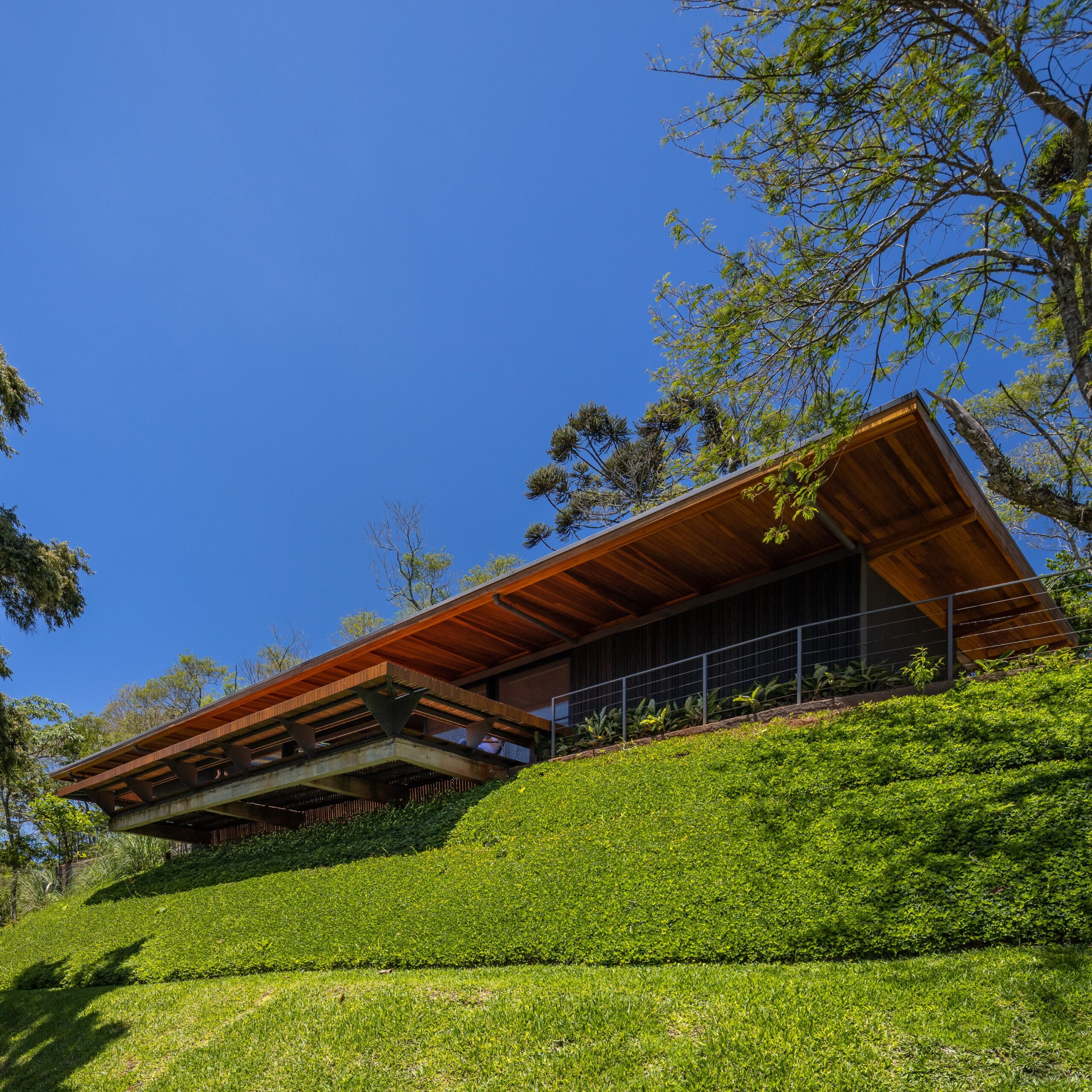 Single-Story House in the Countryside of São Paulo