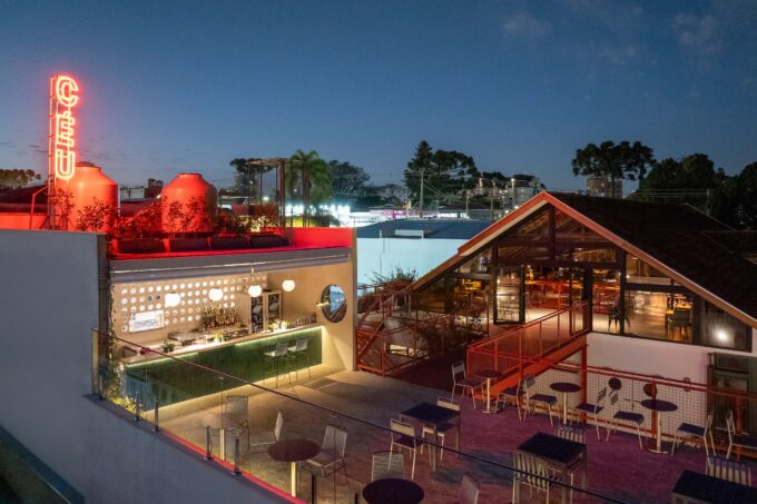 Bar Céu by Kuster Brizola Arquitetos