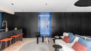 Apartment in Perdizes Showcases Customized Design Solutions and Bold Color Accents