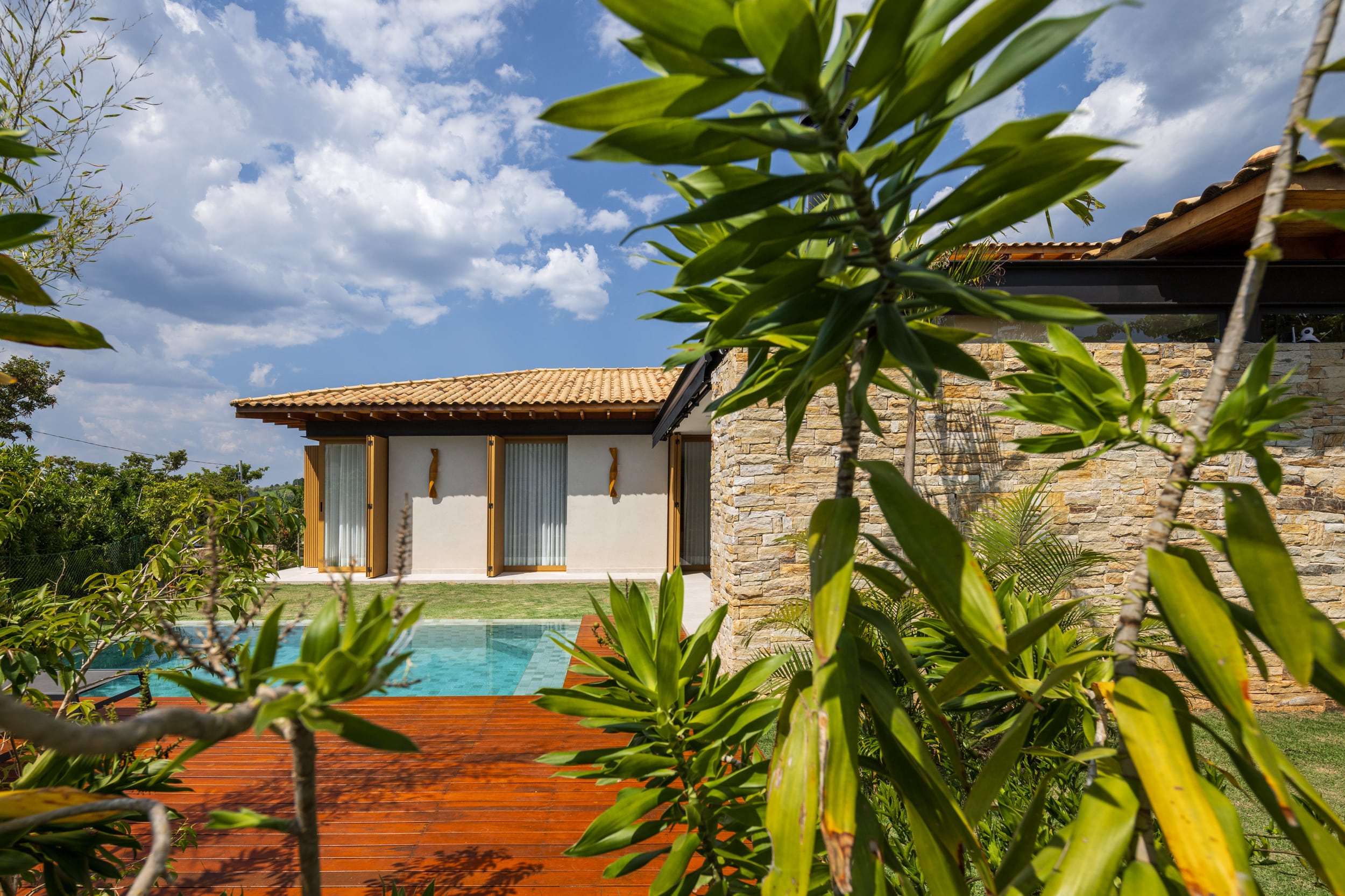Casa Tetris by Sabella Arquitetura