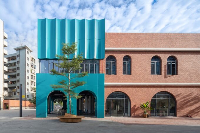 No. 7 Ceramic Art Research Base (Phase One) by Atelier cnS