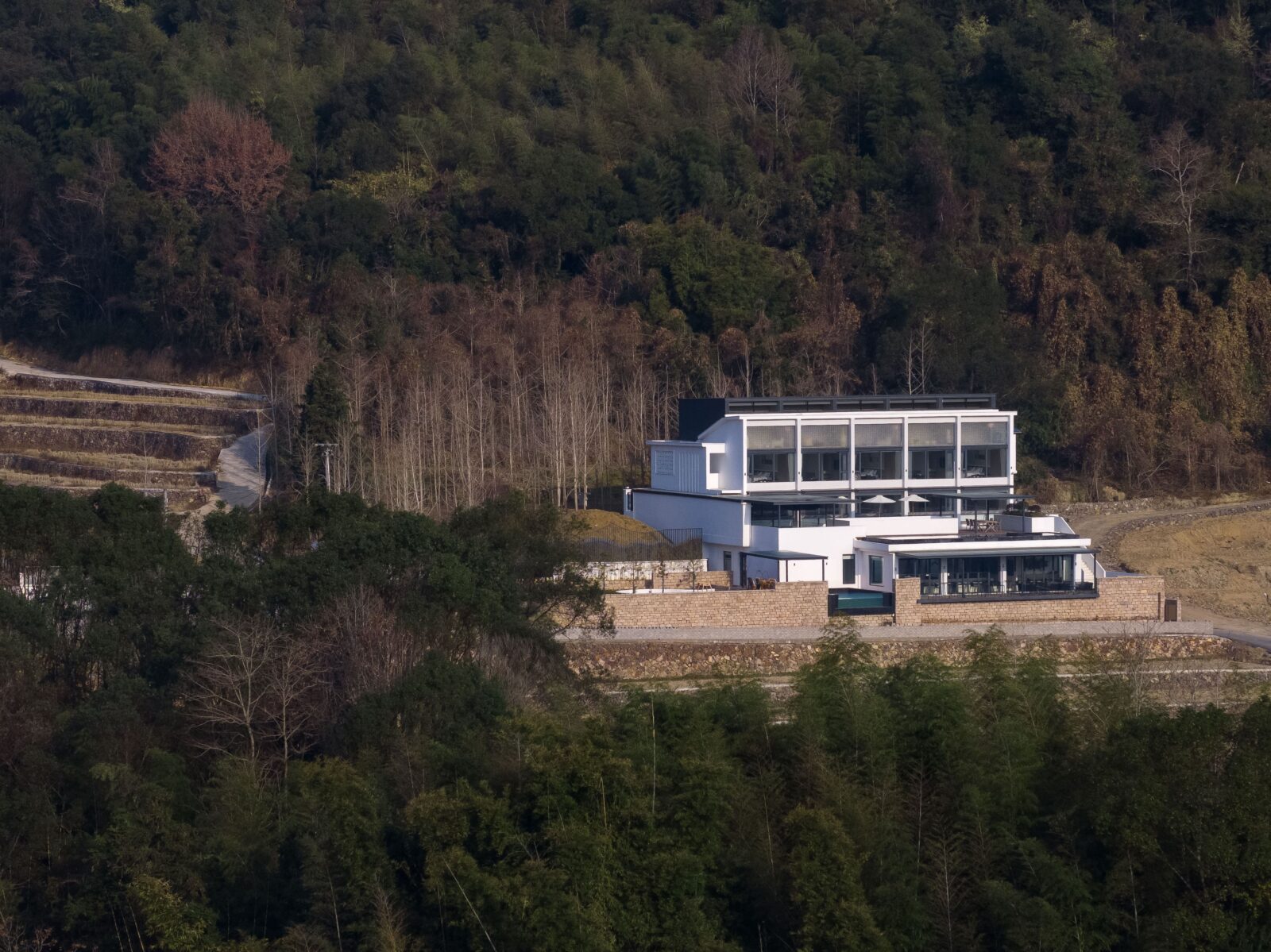 An Experimental Renewal of Mountain Architecture: Valley Homestay in Linggen Village