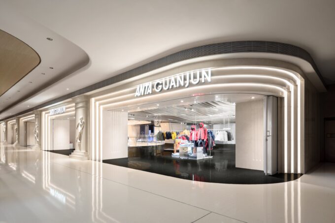 ANTA Unveils the World’s First “Basketball Arena” Flagship Store in Shenzhen