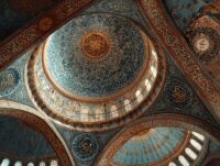 The Dialogue Between Islamic Architecture and Modern Design