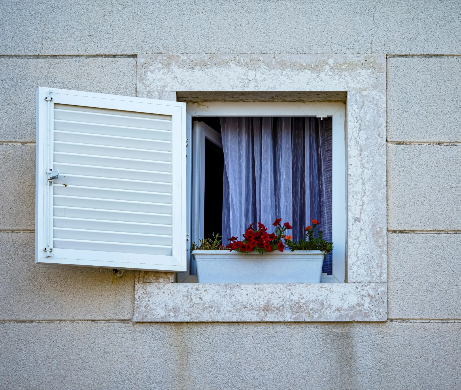 How Energy-Efficient Windows Improve New Home Builds