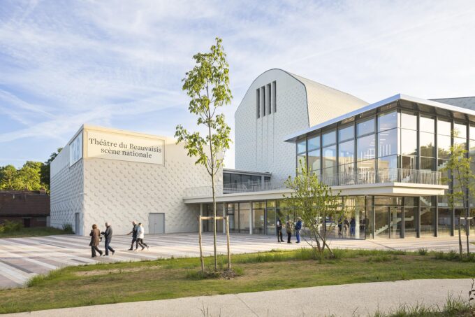 Regional Theater of Beauvaisis by atelier AJC