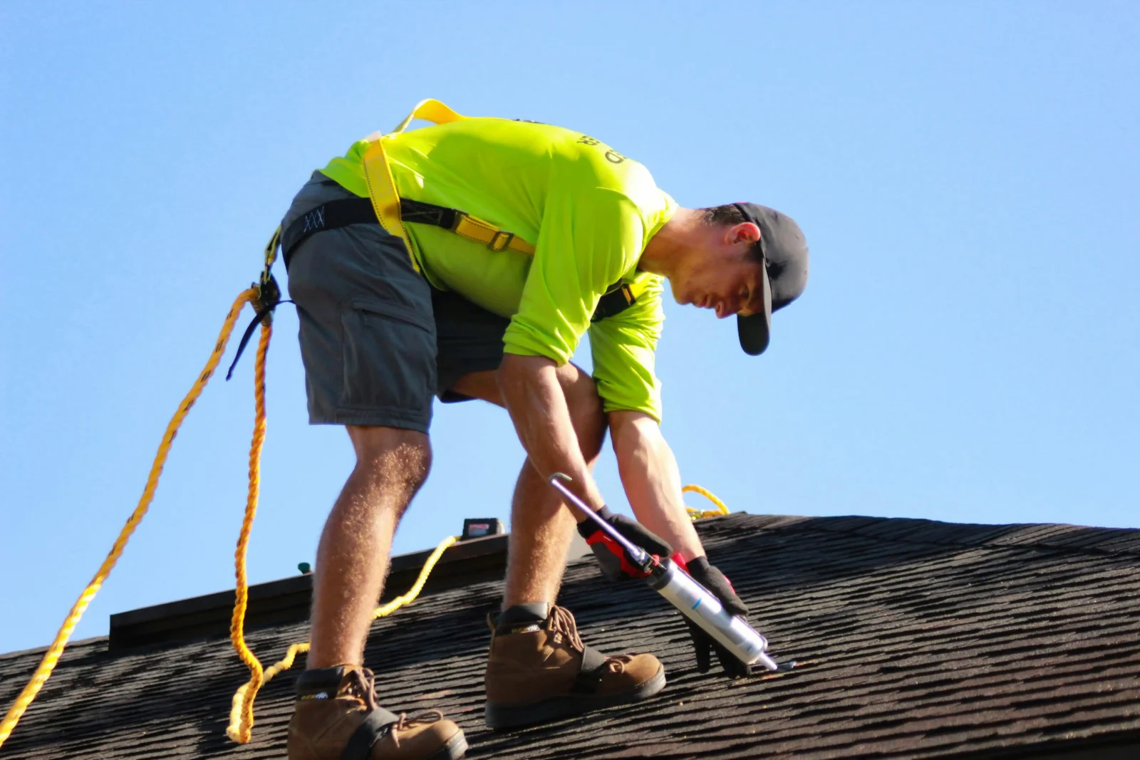 Key Qualities to Look For in a Residential Roofing Contractor