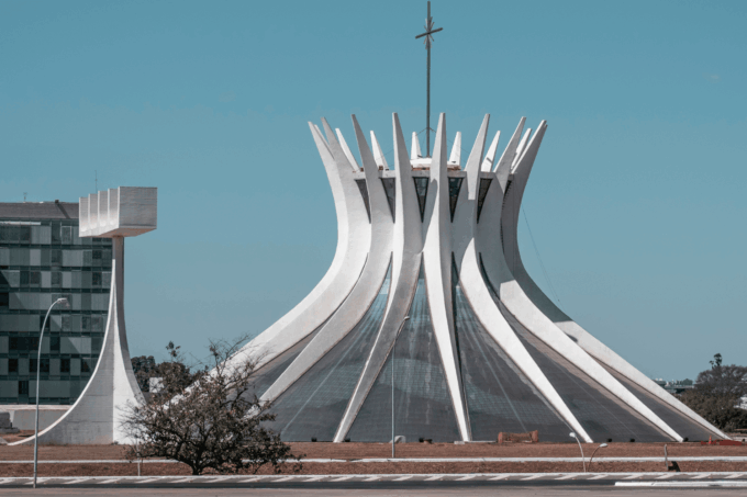10 Examples of the Golden Ratio in Iconic Buildings | illustrarch