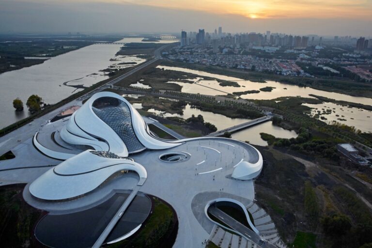 Top 10 Examples of Parametric Architecture Around the World | illustrarch
