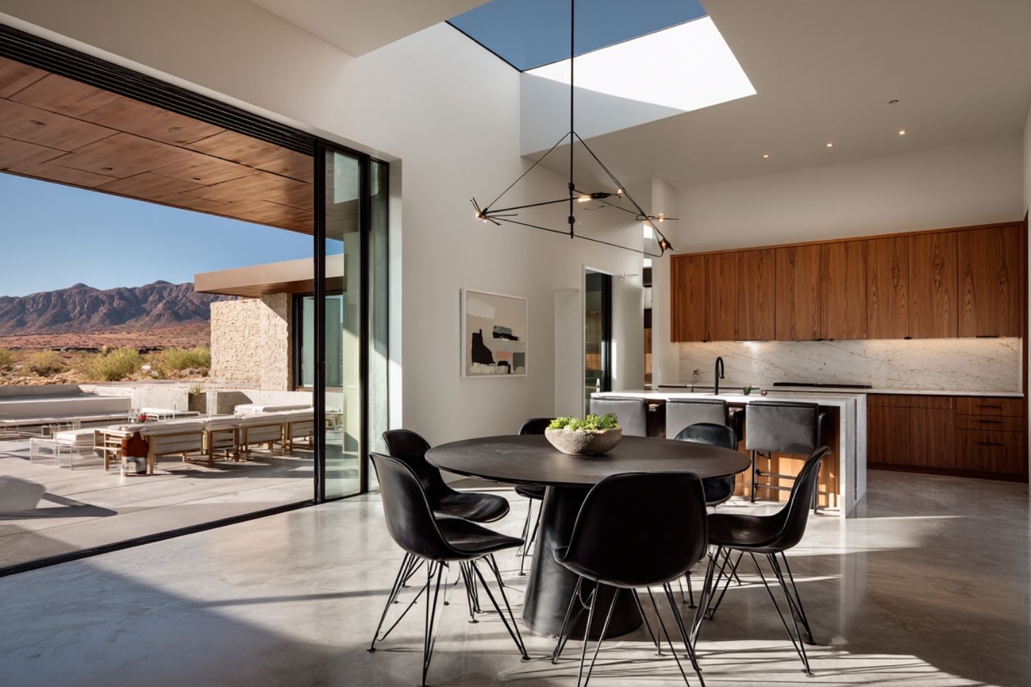 How to Maximize Natural Light Inside Your Home Through Architectural Design