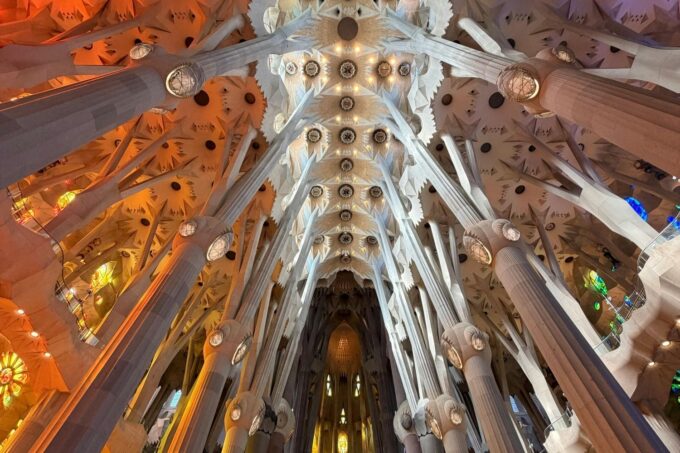 Sagrada Familia Architecture: Gaudí’s Sacred Geometry Inspired by ...
