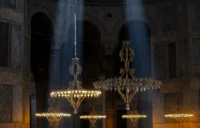 Chandelier Light vs Ceiling Lights: Which Decorative Lighting Works Best for UAE Homes in Winter?