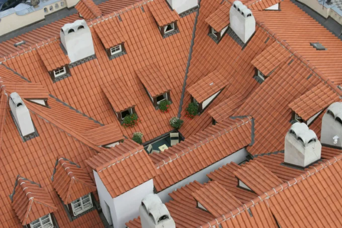 How Smart Roof Design Reduces Maintenance Costs