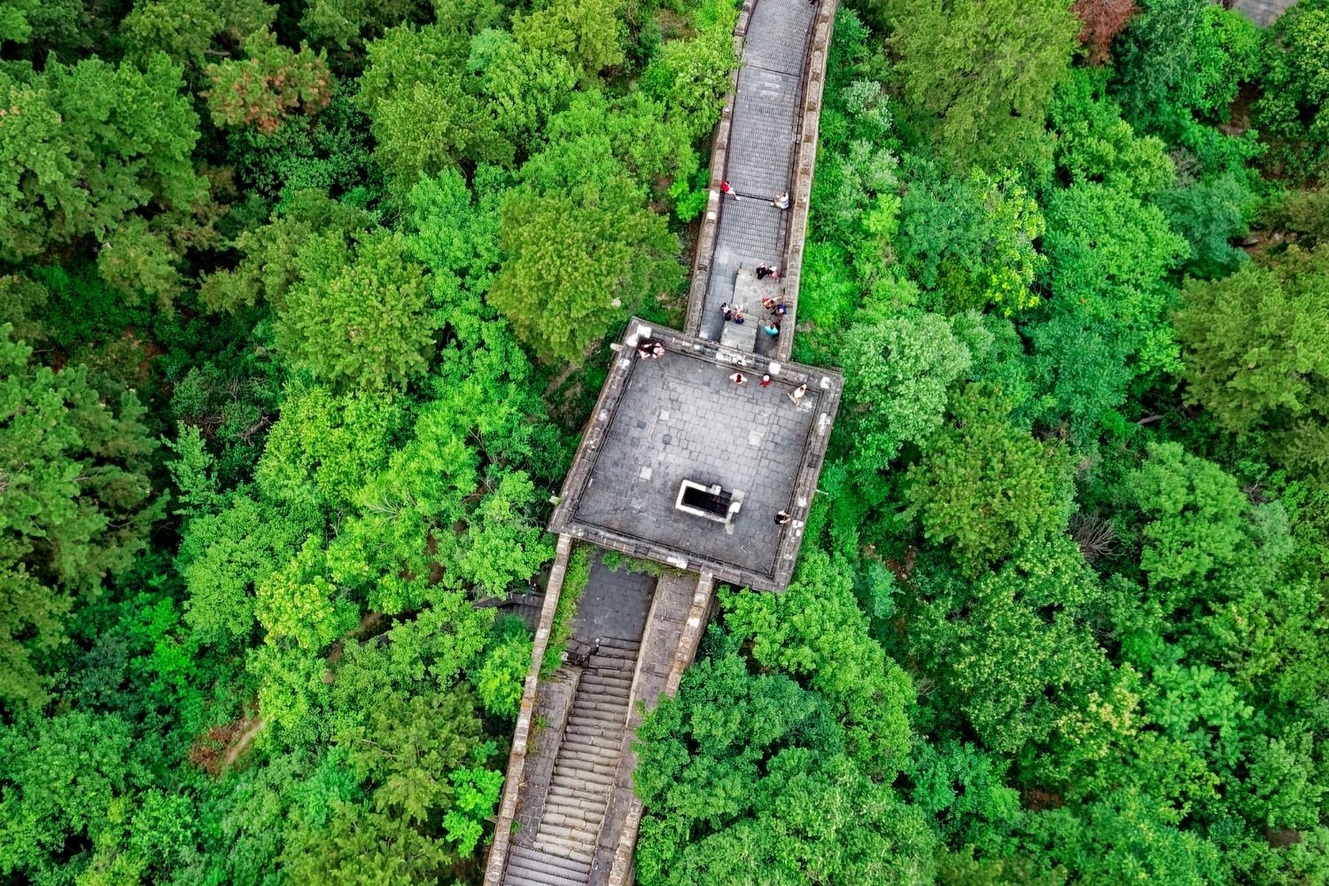 The Great Wall of China: History, Architecture, and Enduring Legacy visual