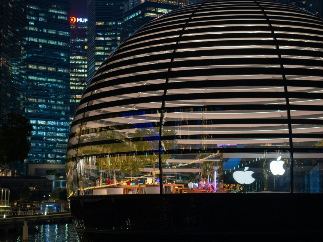 Top 10 Iconic Buildings Designed by Norman Foster