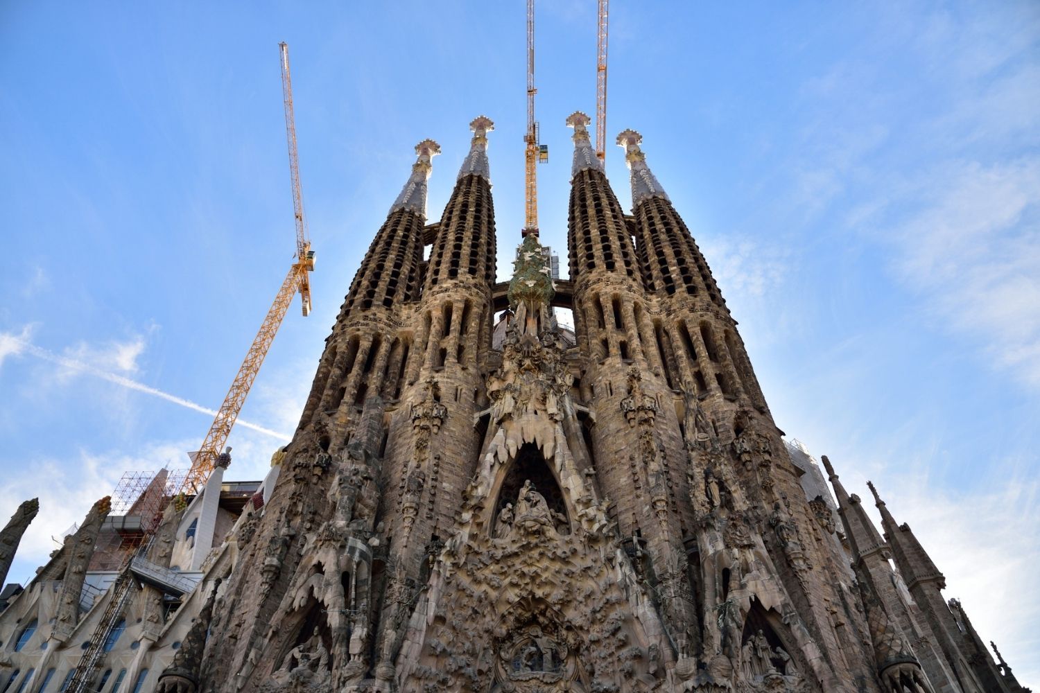 Gothic Architecture: 10 Cathedrals That Reach for Heaven