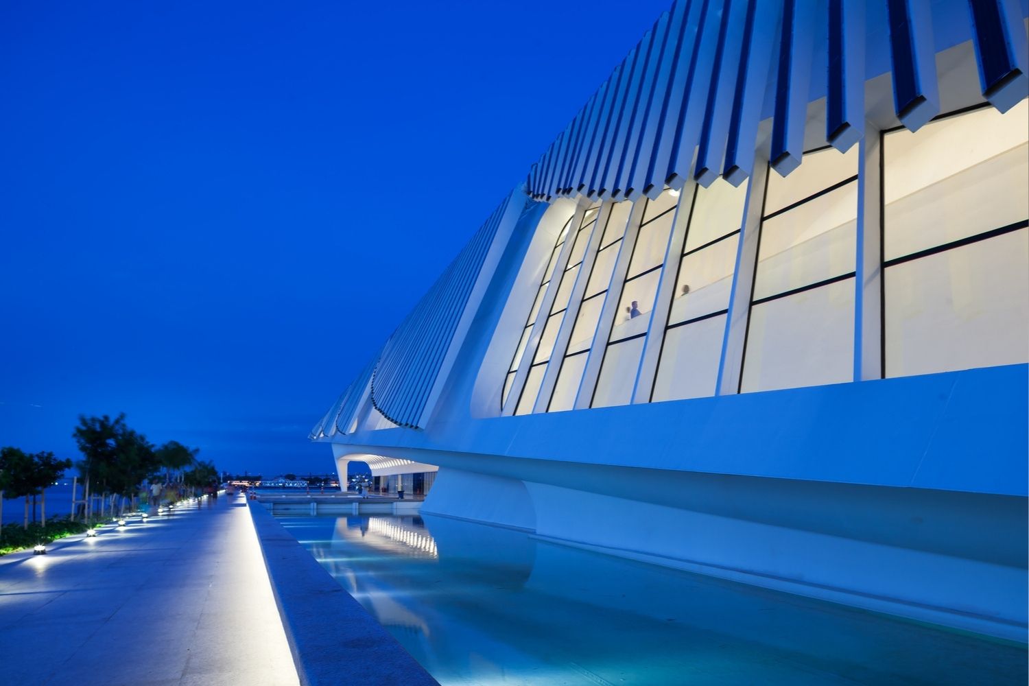 Museum of Tomorrow: Santiago Calatrava's Sustainable Vision in Rio de Janeiro
