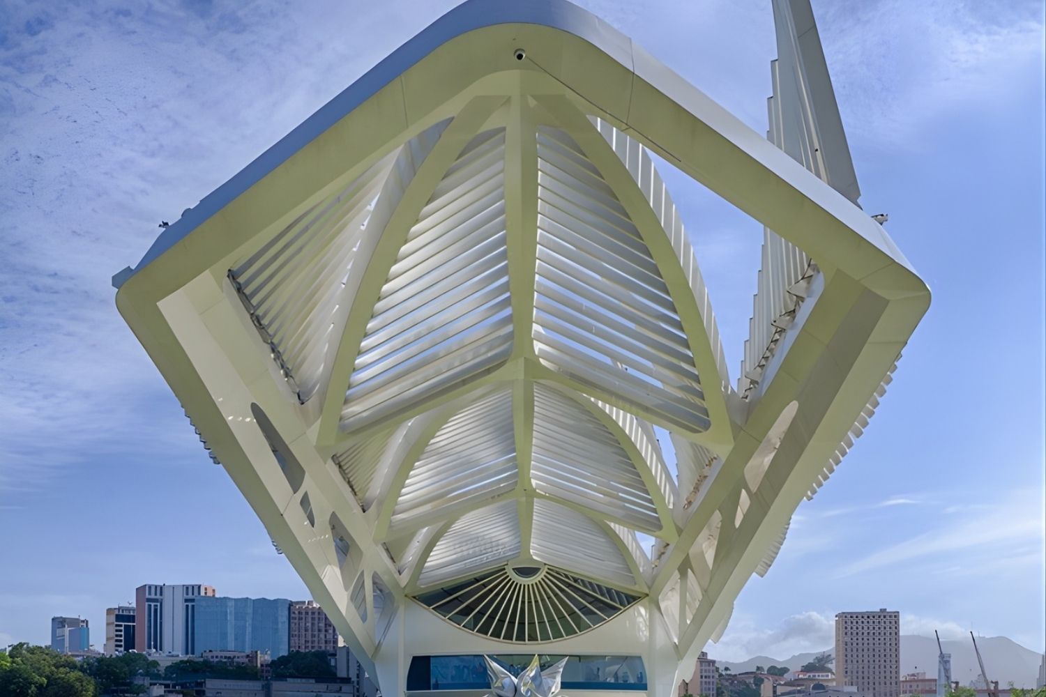Museum of Tomorrow: Santiago Calatrava's Sustainable Vision in Rio de Janeiro