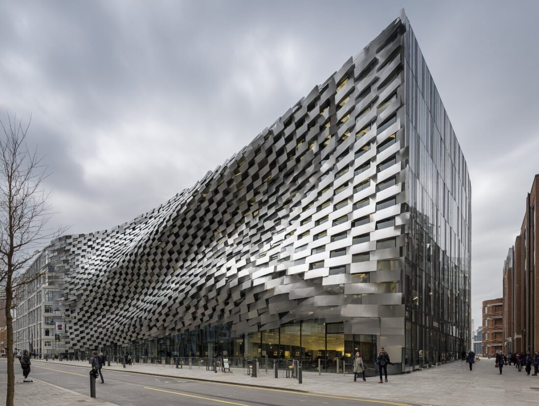 Step-by-Step Process for Crafting Dynamic Facade Designs | illustrarch