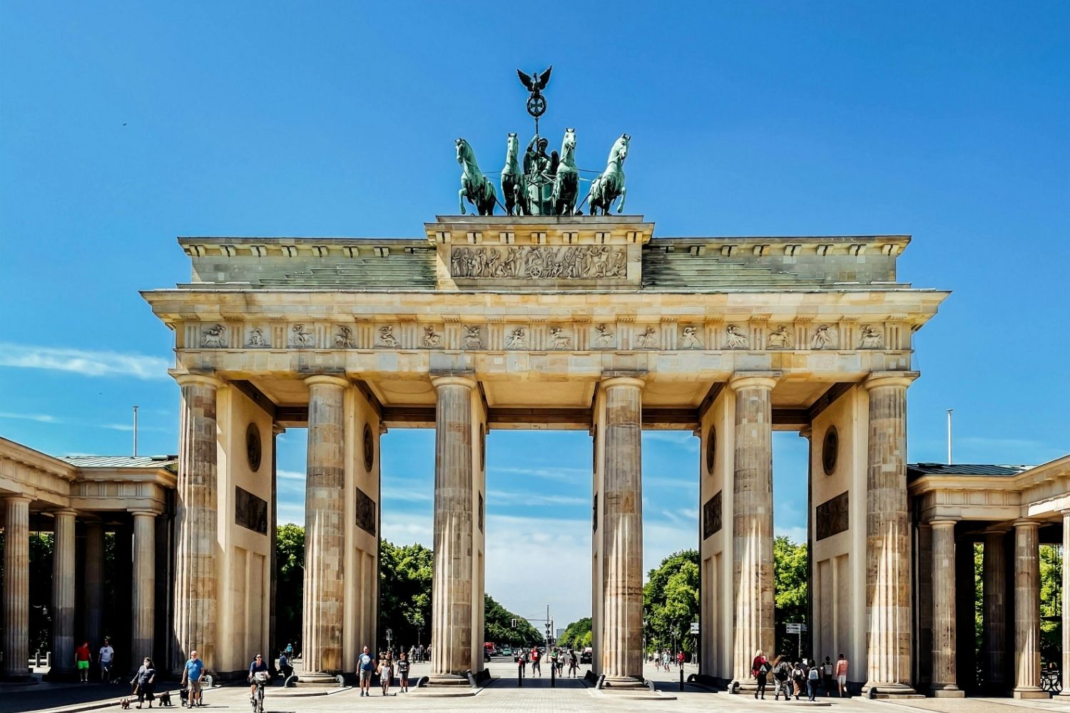 Brandenburg Gate: How Architecture Becomes a Political Symbol