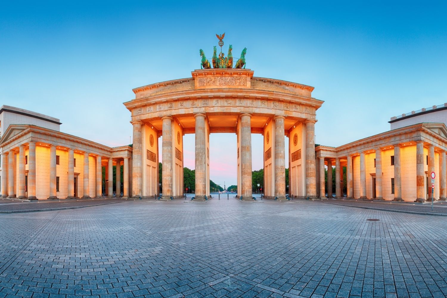 Brandenburg Gate: How Architecture Becomes a Political Symbol