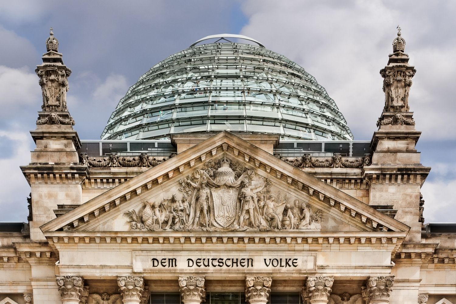 Reichstag Building: How Norman Foster Turned a War-Scarred Landmark into a Green Parliament