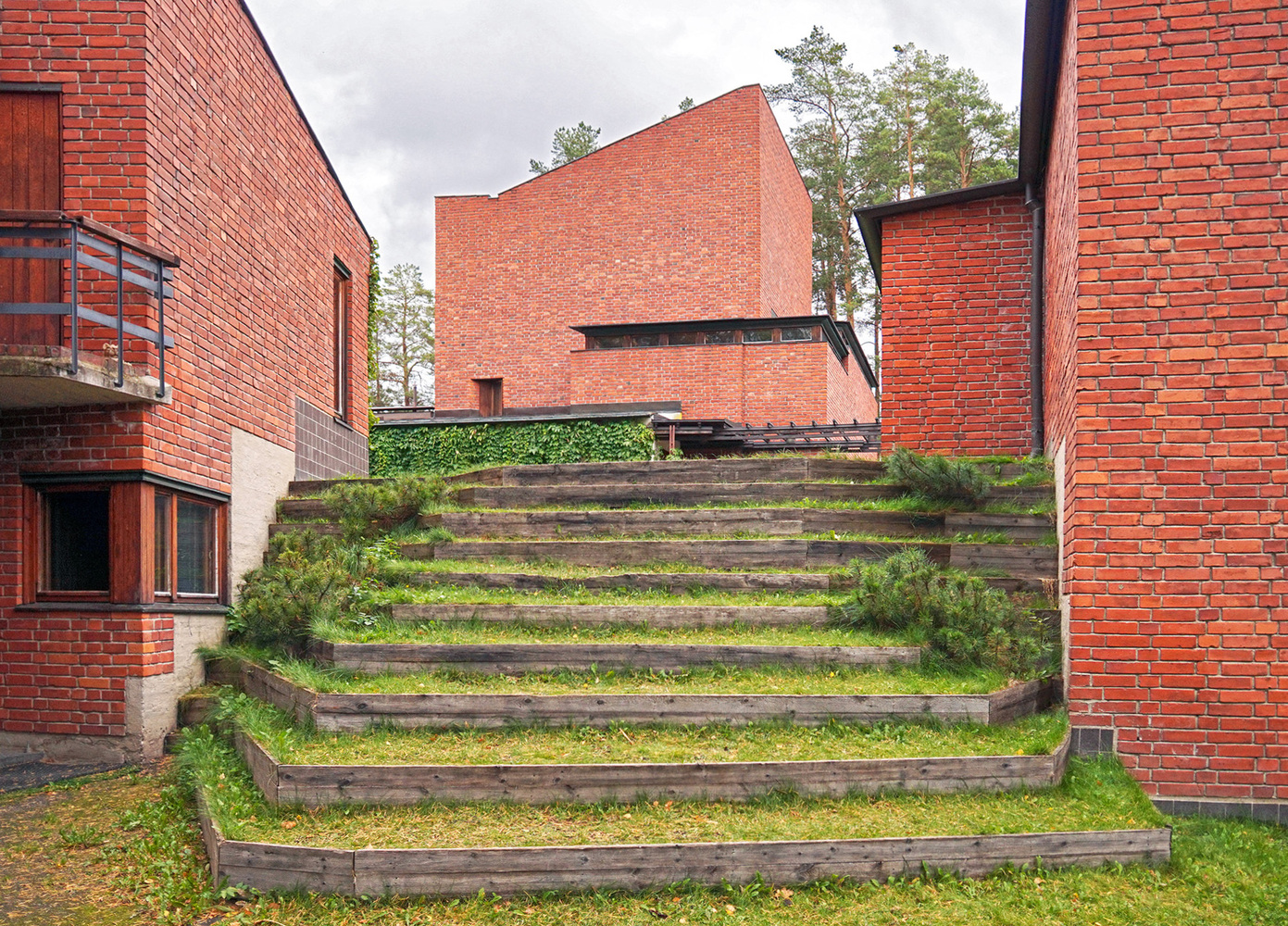 Alvar Aalto: Design Philosophy Behind His Most Famous Works