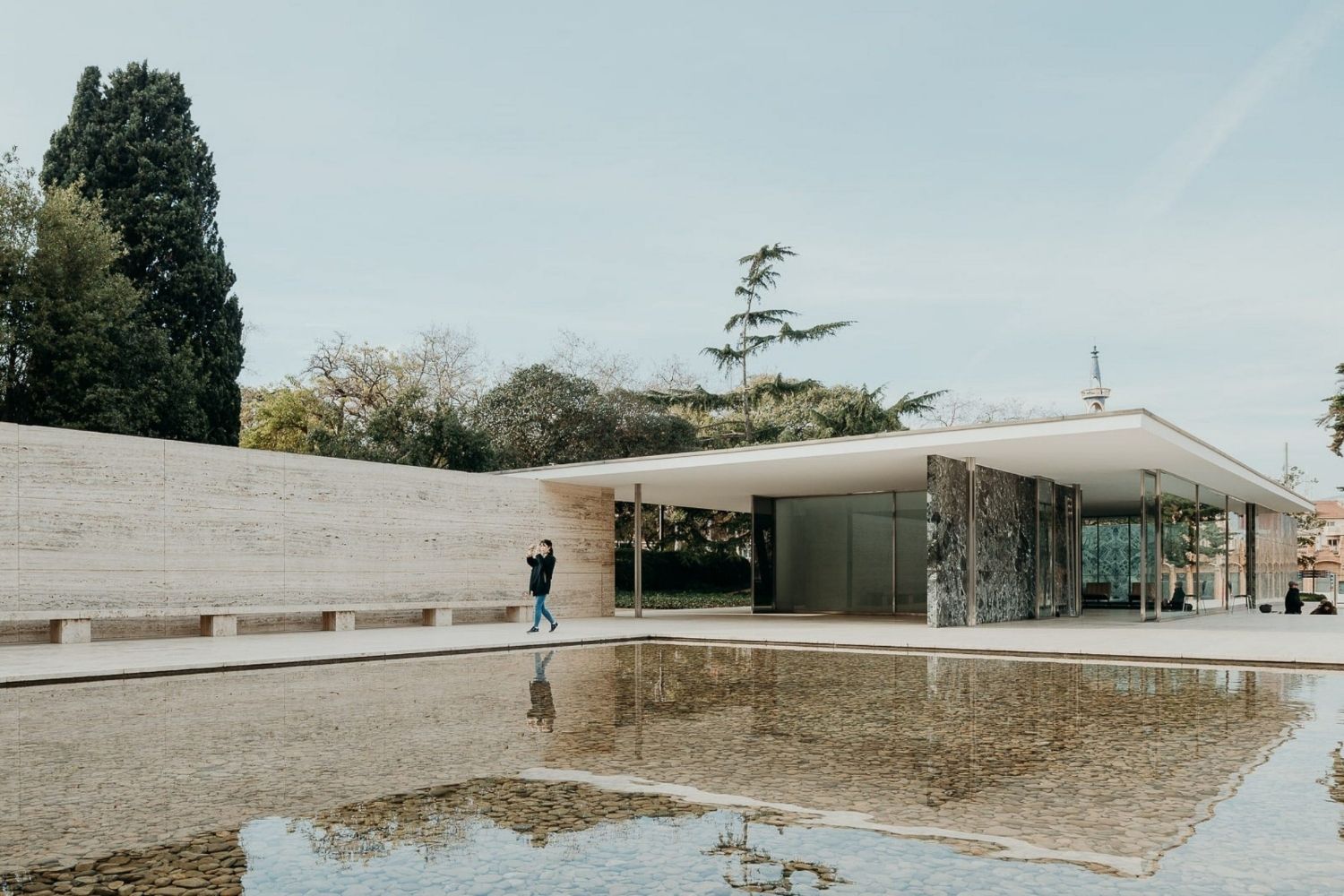 Best Examples of Modern Architecture: Steel and Glass Buildings That Shaped a Movement