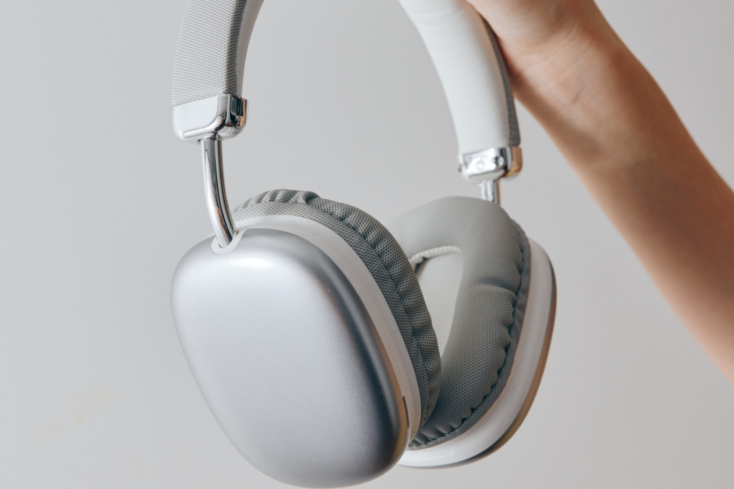 Best Noise-Cancelling Headphones for Architects: 6 Top Picks for Focus in 2026