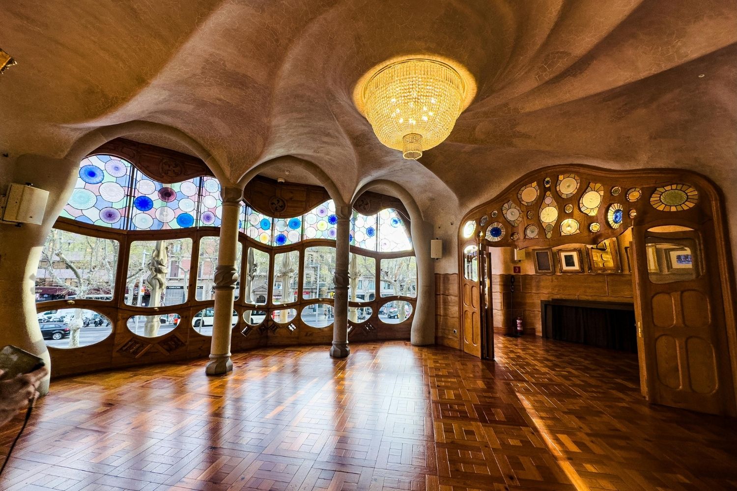 La Casa Milà Barcelona: Gaudí's Stone Quarry Turned Architectural Icon example