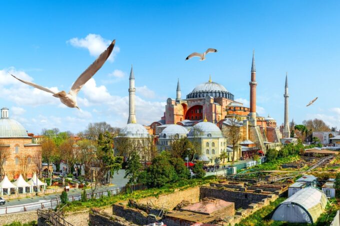 Hagia Sophia Istanbul and the Mosques That Define Sacred Geometry