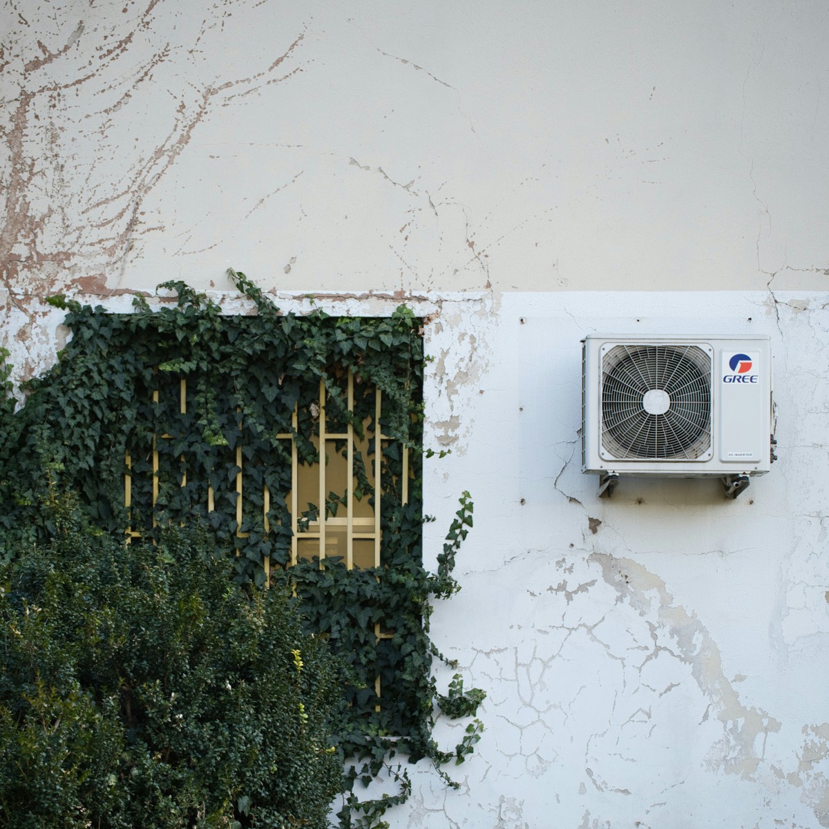 Professional air conditioner maintenance and filter care