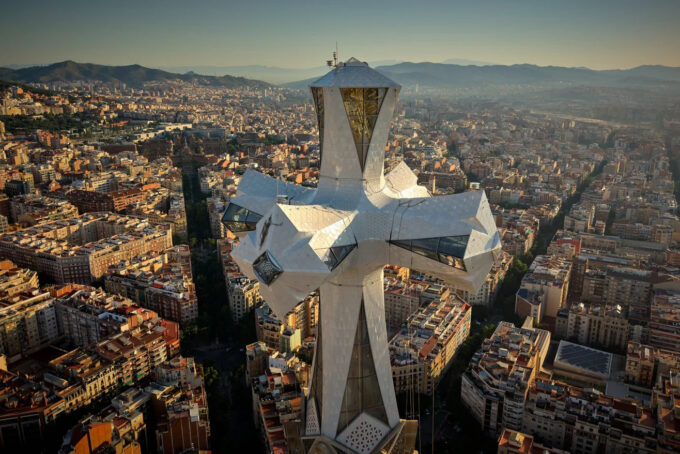 Sagrada Família Becomes the World’s Tallest Church After 144 Years