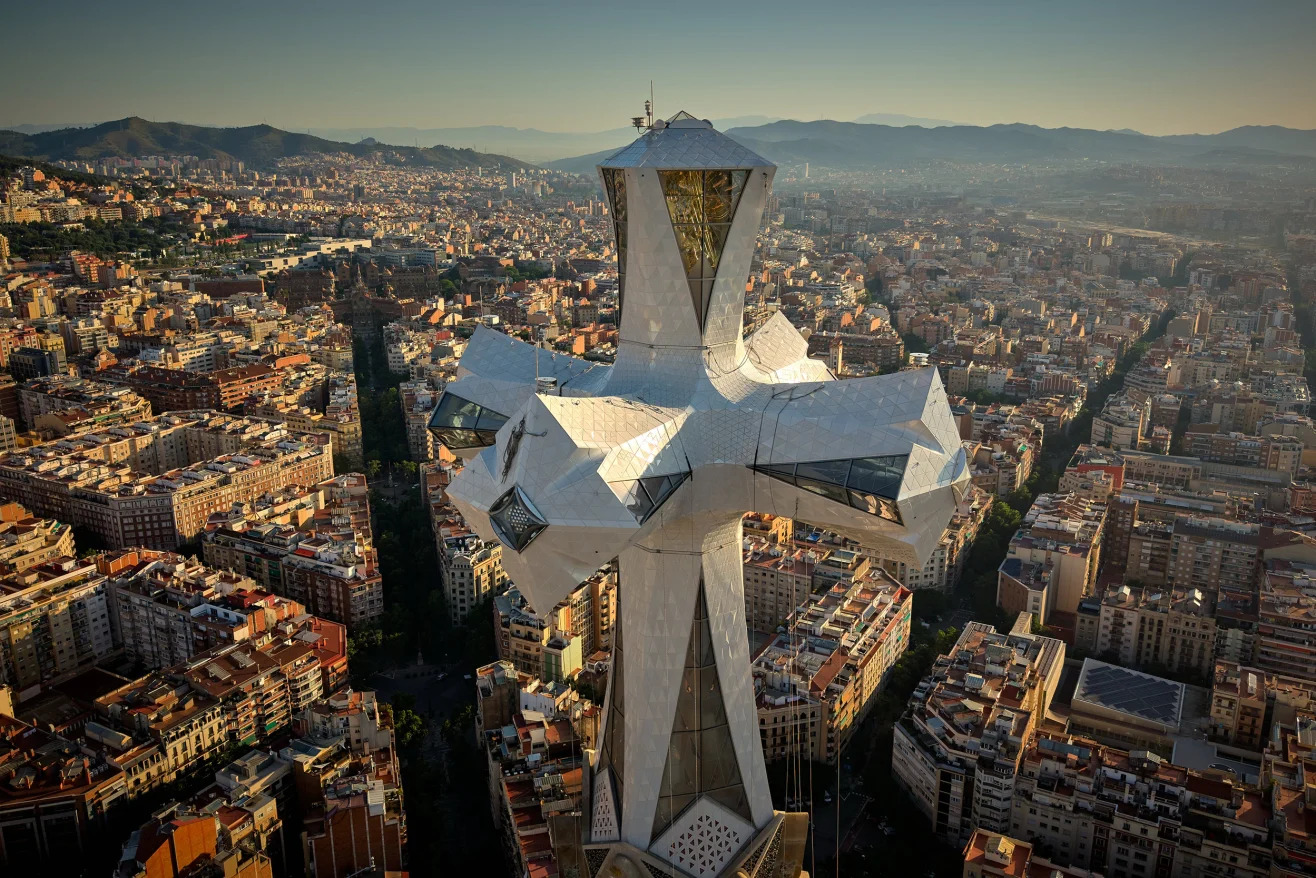 Sagrada Família Becomes the World’s Tallest Church After 144 Years
