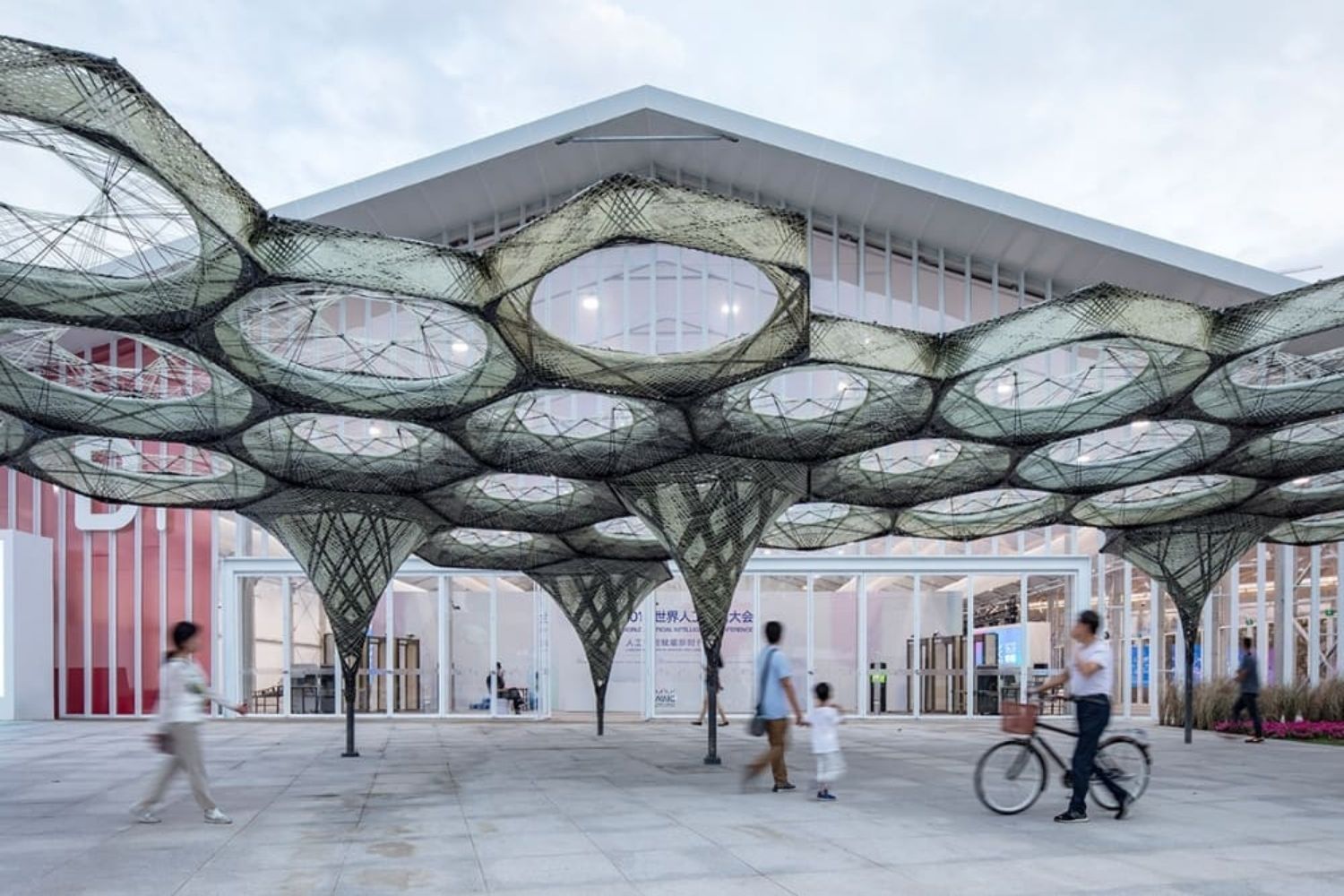 Computational Design Architecture: Should Architects Learn to Code?