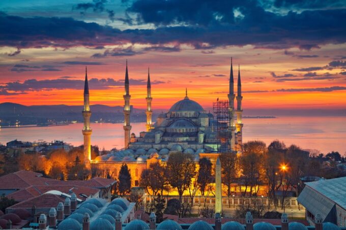 Mimar Sinan and the Suleymaniye Mosque: Inside an Ottoman Masterpiece
