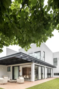 Luciana Gibaile designs a weekend home centered on family life