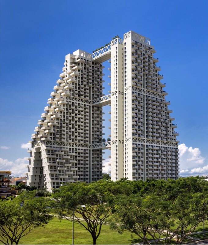 Sky Habitat Singapore: Moshe Safdie’s Vertical Garden Towers